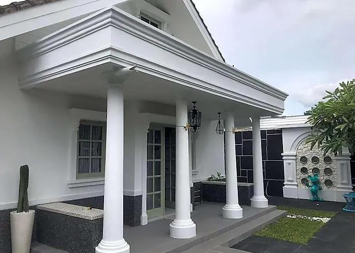 ホテル Rumah Kenyeri